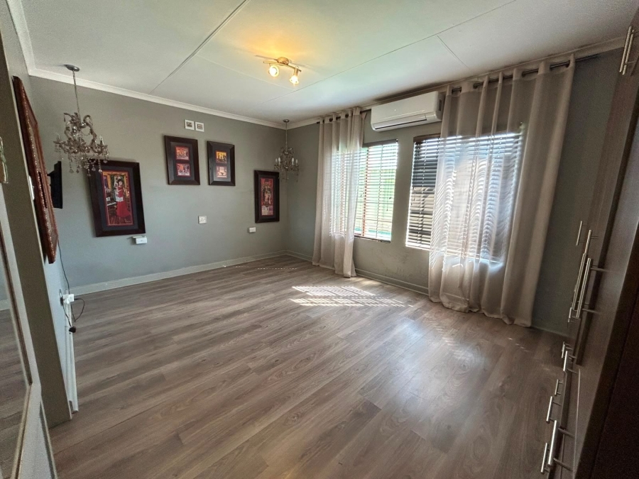 3 Bedroom Property for Sale in Waterval East North West